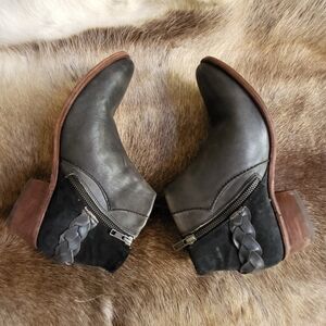 H by Hudson Leather Suede Braided Triad Boot Bootie size 40 / 9 in EUC